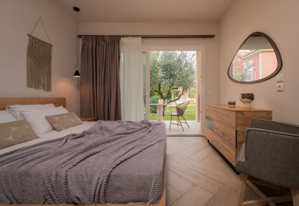 Standard double room With Pool View