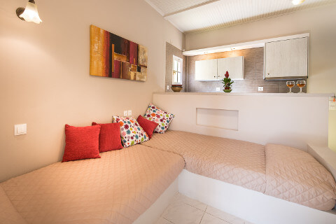 Aeolos Boutique Hotel & Suites